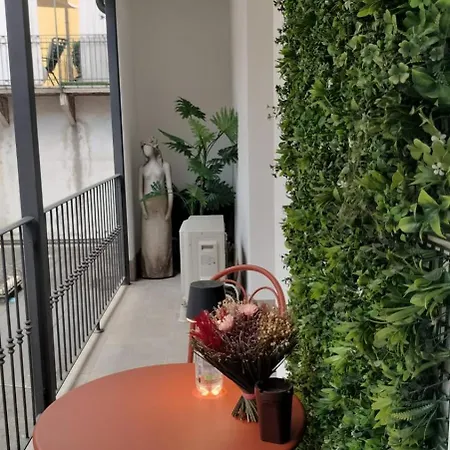 Juliet's Neighbours- Luxury Appartement *