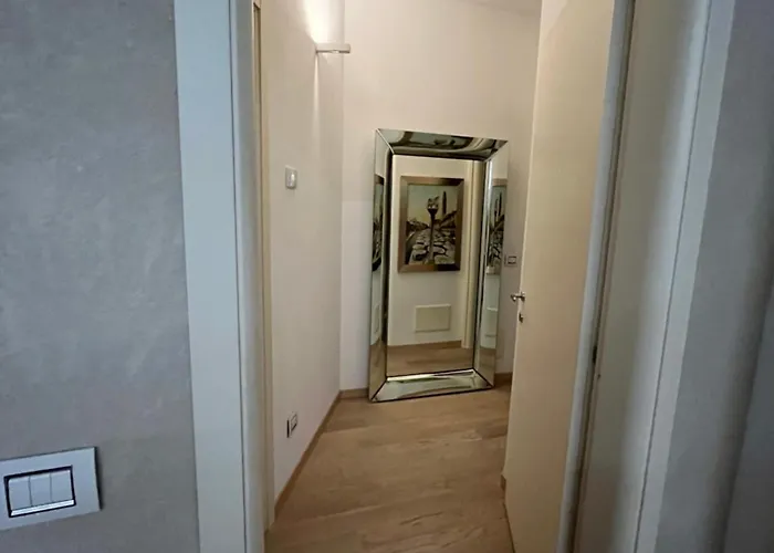 Juliet's Neighbours- Luxury 公寓 *