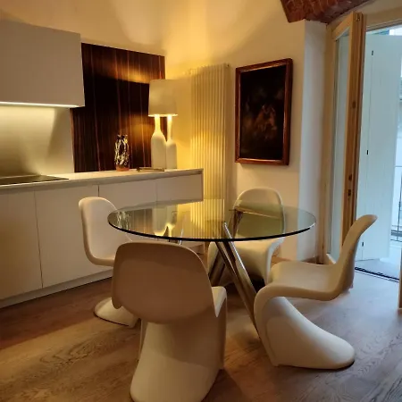 Juliet's Neighbours- Luxury Apartmán Verona